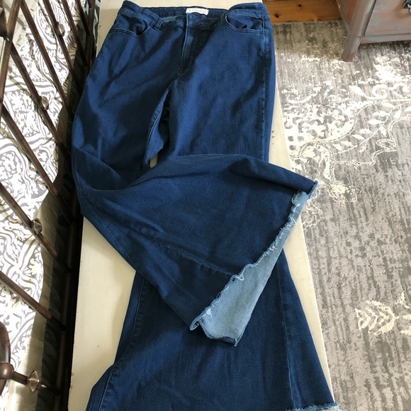 ELOQUII Denim Bellbottoms - Picture 1 of 12